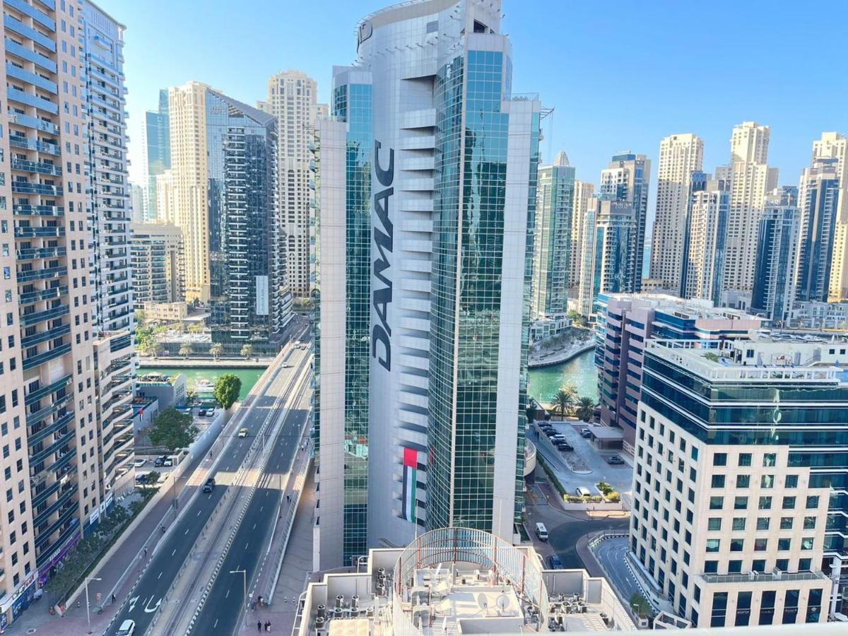 منزل للإقامة Private Gorgeous With Marina View With Shared Kitchen In Shared دبي
