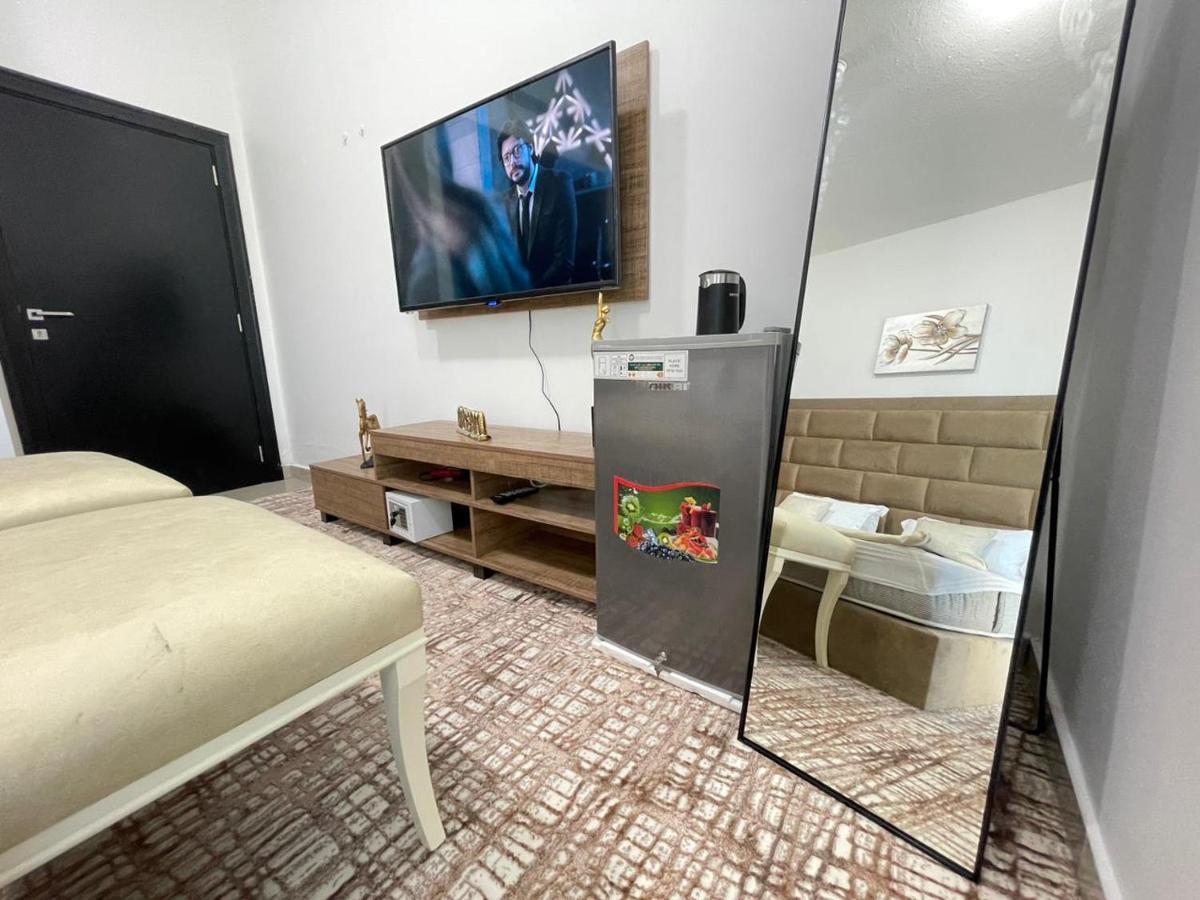 Private Gorgeous With Marina View With Shared Kitchen In Shared منزل للإقامة