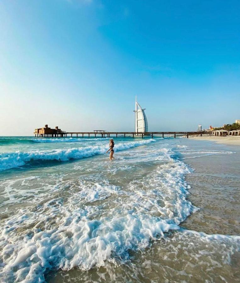 Private Gorgeous With Marina View With Shared Kitchen In Shared * دبي