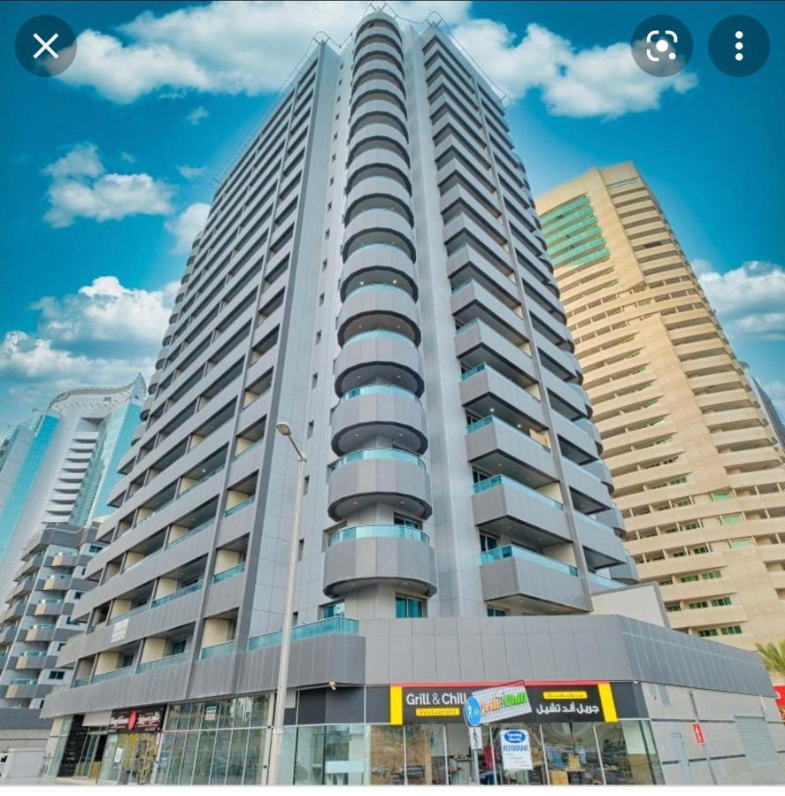 منزل للإقامة Private Gorgeous With Marina View With Shared Kitchen In Shared دبي